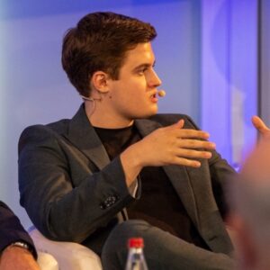 Georg M.V. Olowson LinkedIn Image